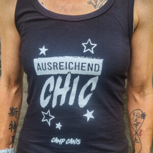 Top "Ausreichend chic"